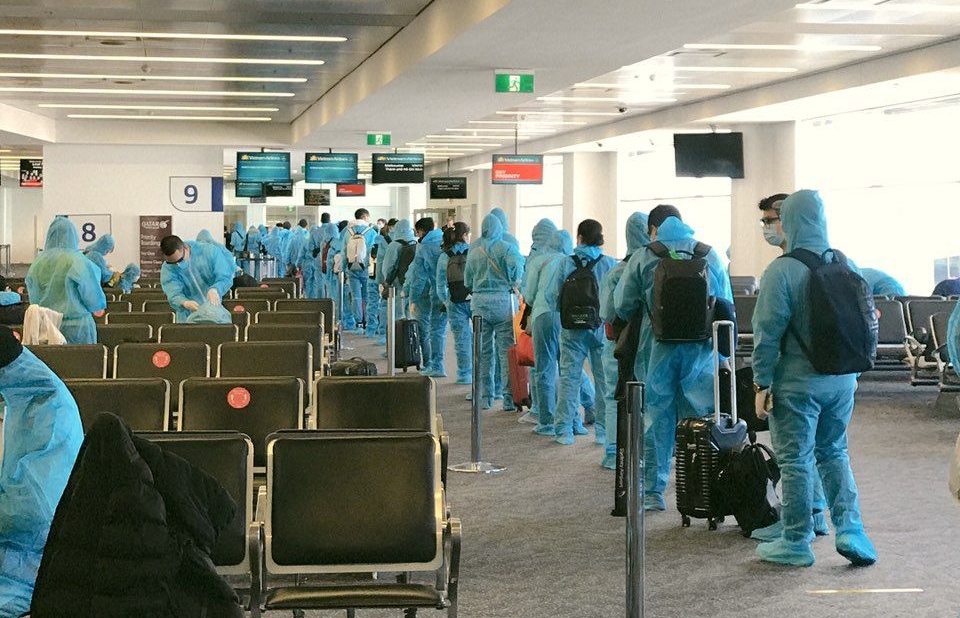More than 340 Vietnamese citizens safely repatriated from Australia